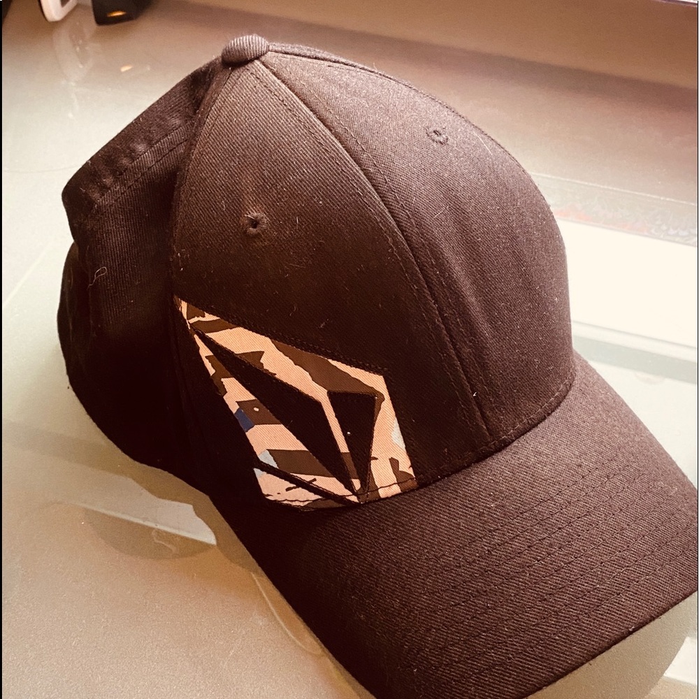 Men’s Volcom hat